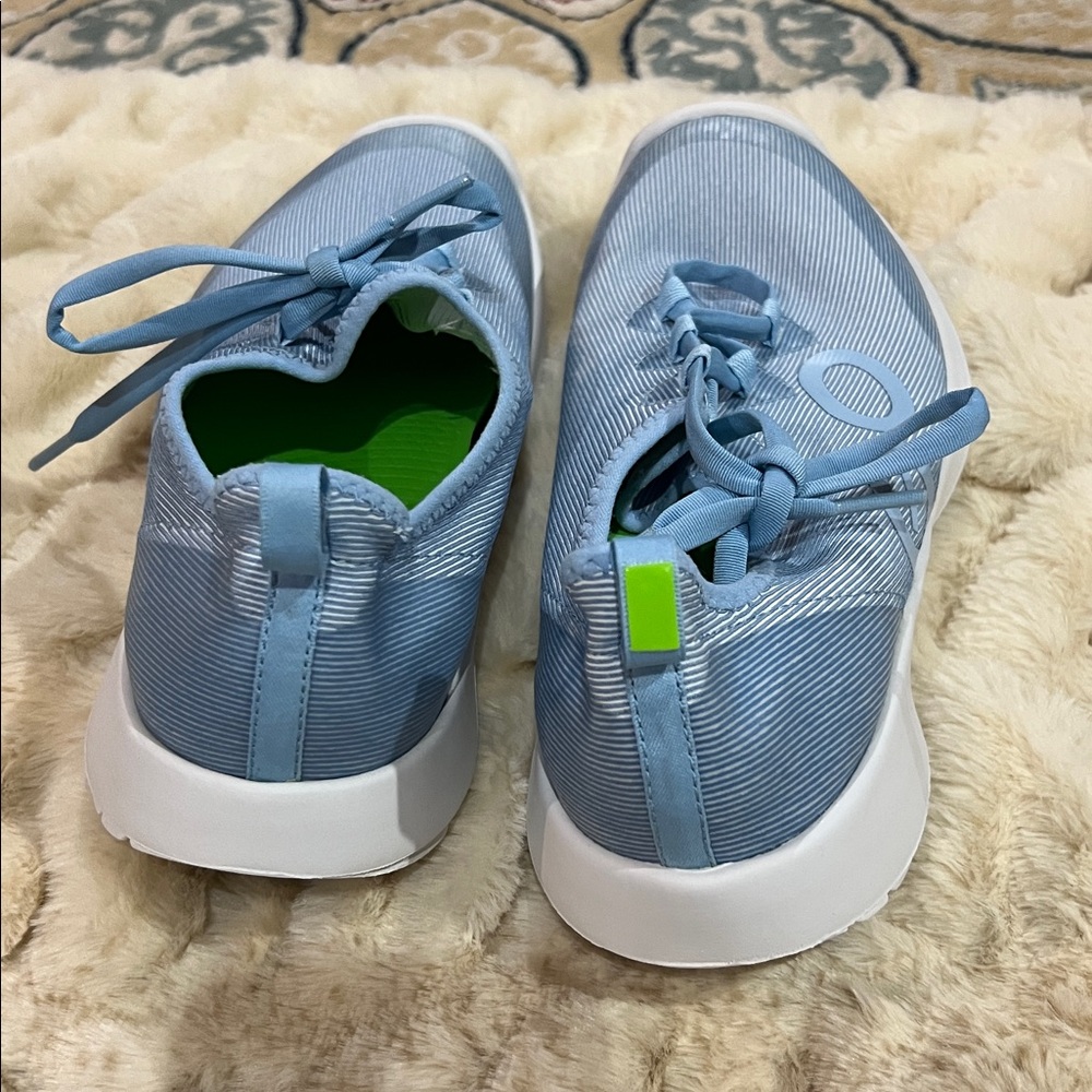 Oofos Ladies Lace Up Sneakers - Size 8 - Picture 5 of 6